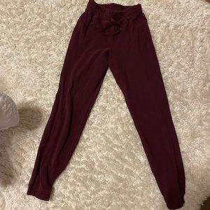 maroon lululemon joggers